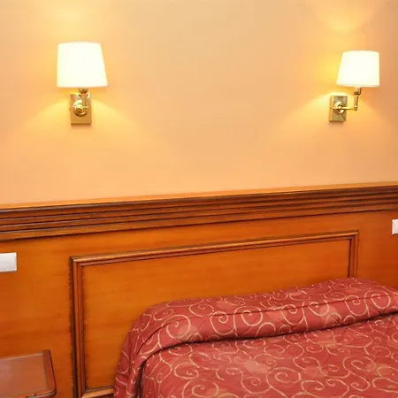 Pavillon Opera Lafayette 3*
