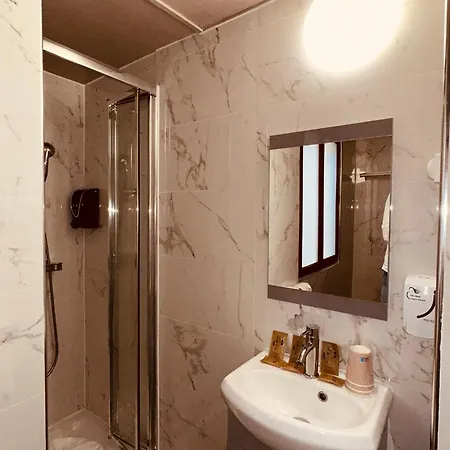 Hotel Pavillon Opéra Lafayette