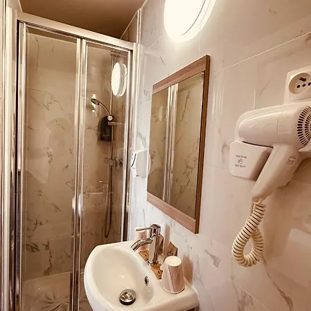 Pavillon Opera Lafayette 3* Παρίσι