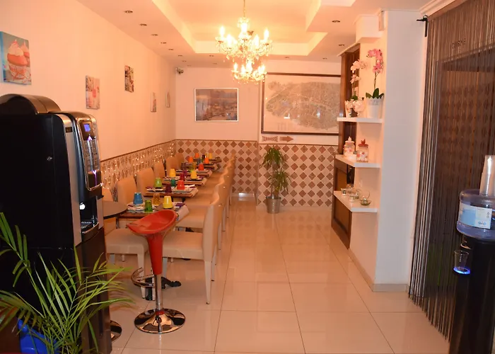 Pavillon Opera Lafayette Отель 3*