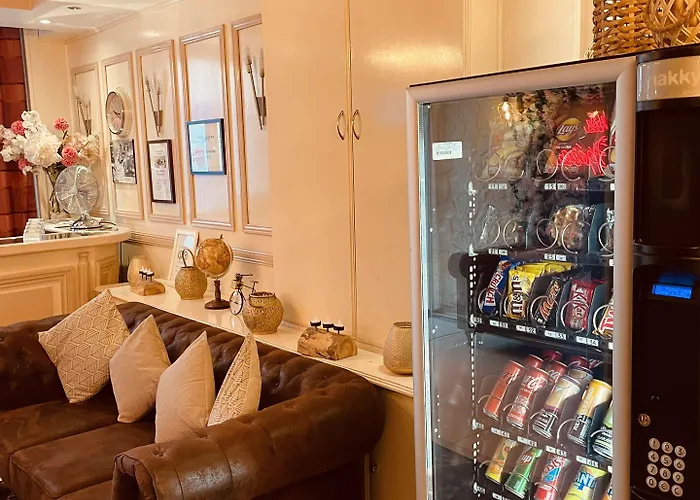 Отель Pavillon Opera Lafayette 3*