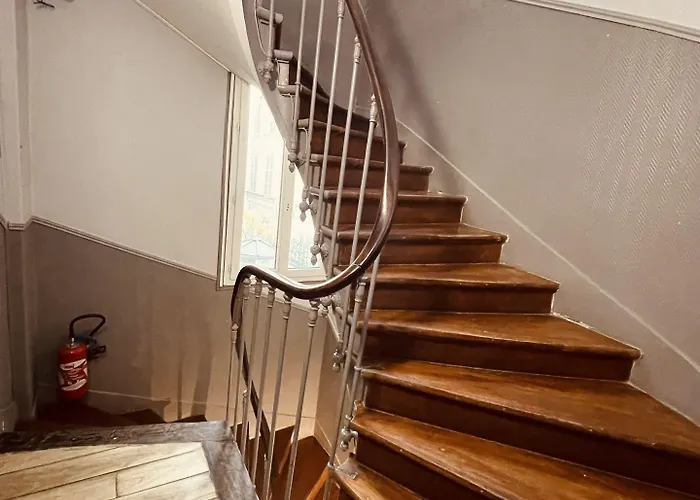 Отель Pavillon Opera Lafayette 3*