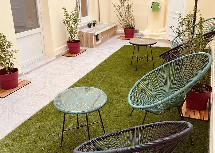 Отель Pavillon Opera Lafayette 3*